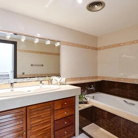 Casa Oasis קאללה