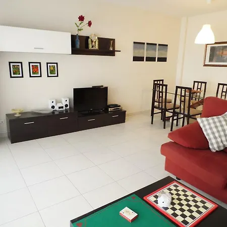 別荘 Casa Oasis カレーリャ